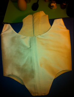 Step by Step n°2 : Manteau de robe et corsage crème Step by Step n°2 : Manteau de robe et corsage crème