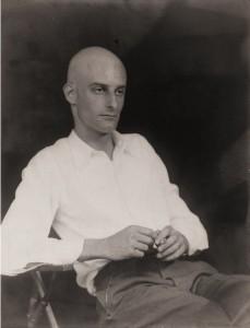 Julien Levy, art dealer and critic, 1927, photo by Berenice Abbott2 Berenice Abbott : la photographie froide
