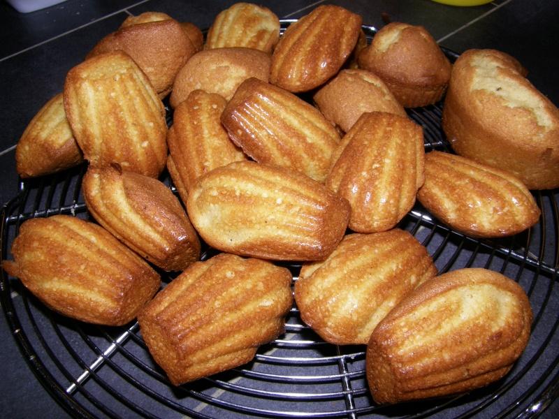 Des petites gateries qui font toujours plaisir!! http://i49.servimg.com/u/f49/14/09/18/42/05210.jpg