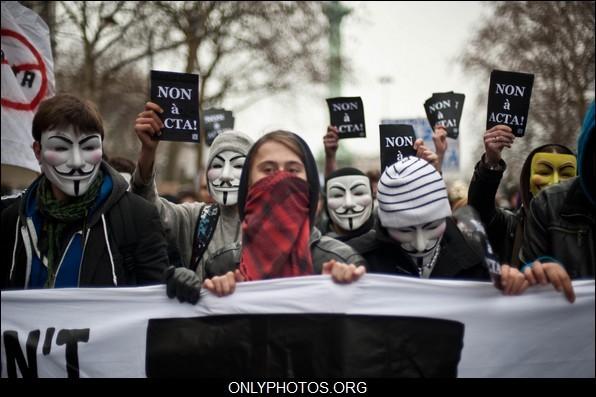 Manifestation Anti Acta. 25 février, Paris. manif-acta-paris0013