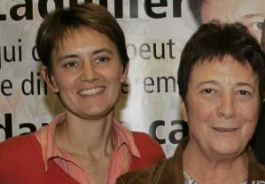 nathalie_arthaud_et_arlette_laguiller_reference “Habillés pour la présidentielle” EPISODE 14