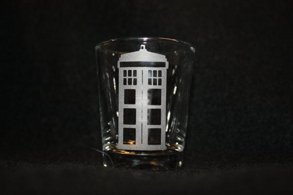 Découvrez les verres Geek de Fanboyglass geek gnd geekndev doctor who verre tardis gnd geek Découvrez les verres Geek de Fanboyglass produits geek geek gnd geekndev