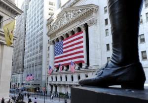 Wall Street ouvre en hausse après de bons chiffres aux USA
