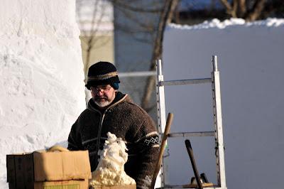 Mario Bonneau, sculpteur... Mario Bonneau, sculpteur...