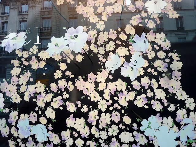 Quelques fleurs Parisiennes le bon marché paris