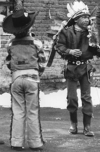 La Guerre des commentaires est déclarée Injuns demands equal rights