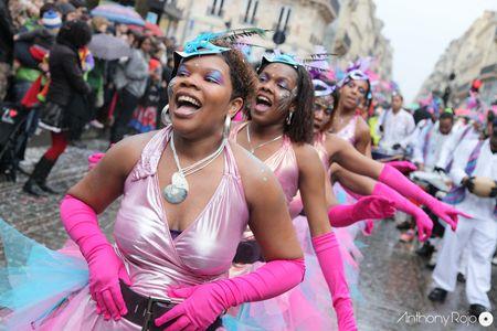 Reportage Photos - Le Carnaval de Bordeaux 2012 sous la pluie mais bien présent ! IMG_0504