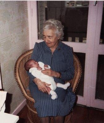 Vintage : Helina Message à caractère personnel...