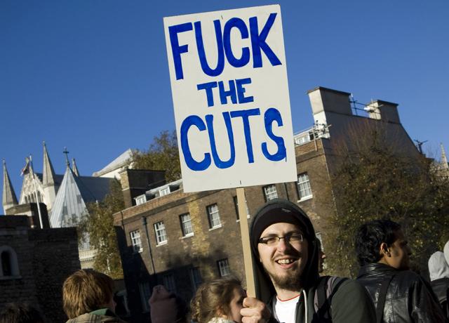 fuck the cuts Vous appelez ça l’austérité ?