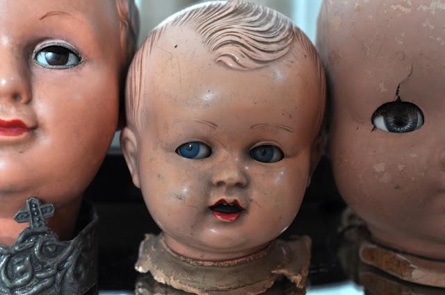 Côté collections,les poupées et les poupons. jouets de collections,poupées