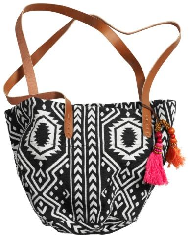 Un sac et des chaussures pour 30 euros ! Qui dit mieux ? Un sac et des chaussures pour 30 euros ! Qui dit mieux ?