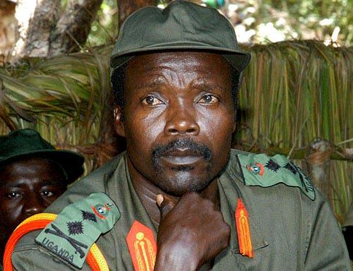 Joseph Kony, chef de guerre sanguinaire... et star des réseaux sociaux