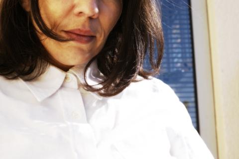 portrait Blazer noir et foulard