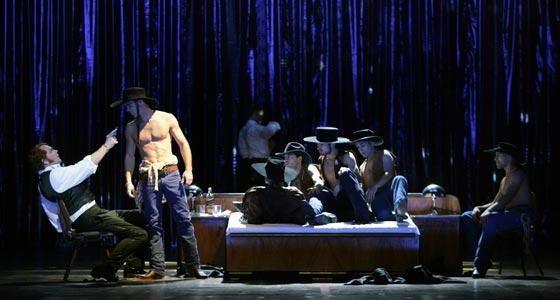 Un Eugène Onéguine homosexuel au National Theater Peter I. Tschaikowsky: Eugen Onegin. Michael Volle