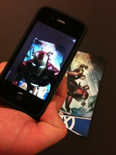 Marvel AR phone Iron Man 610x816 403x540 Marvel : une application de réalité augmentée