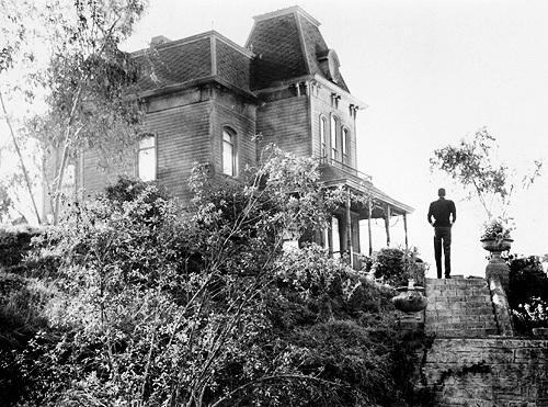 The-Bates-house-in-Alfred-Hitchcock-s-Psycho--1960--was-.jpeg