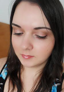 Maquillage Corail Léger