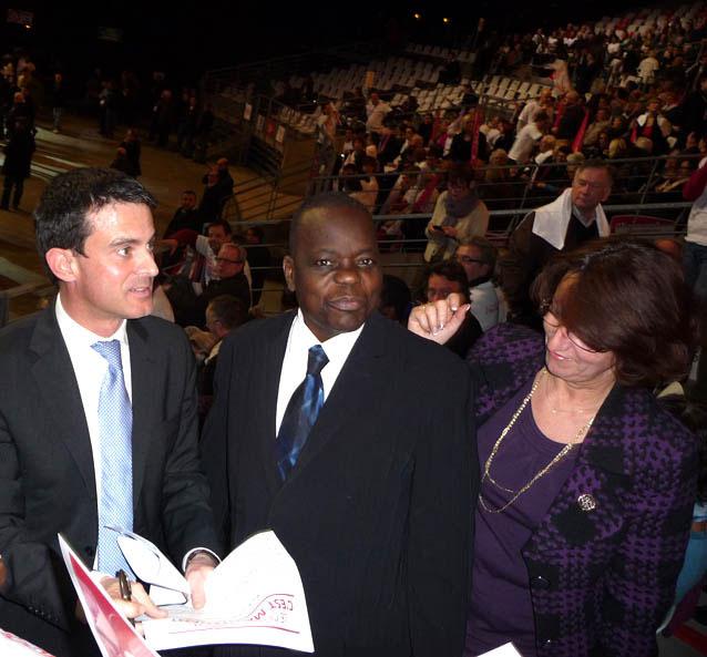 Manuel Valls à Louviers le 27 mars Manuel Valls à Louviers le 27 mars
