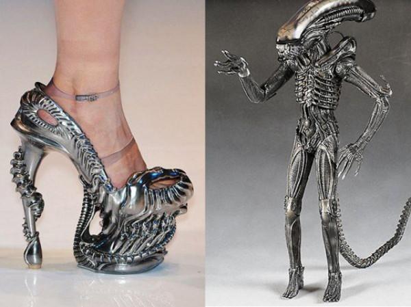 alien high heels 600x449 Des talons aiguille Alien