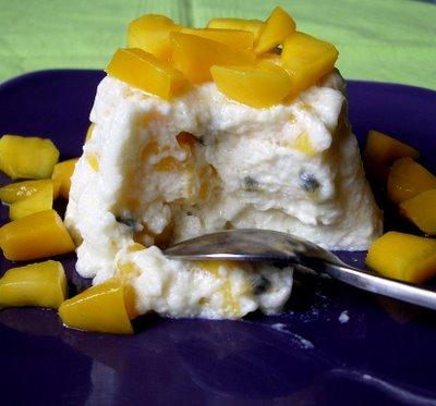 Dômes mousseux ultra légers mangue-passion