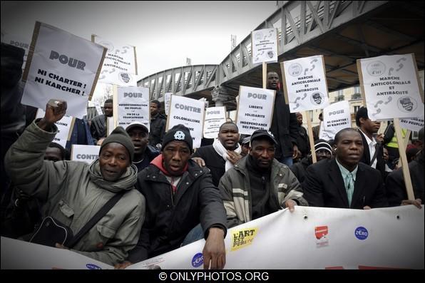 Marche-anticoloniale-antiraciste-paris-0020