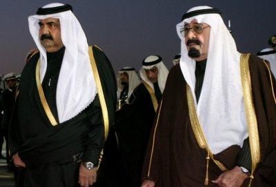Abdallah le roi d'Arabie et Hamad ben Khalifa Al Thani, émir du Qatar