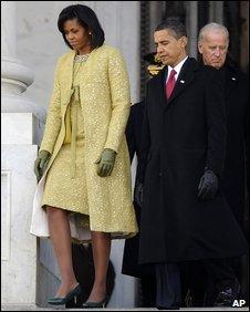 Michelle Obama en jaune : couac fashion ou rupture politique ?