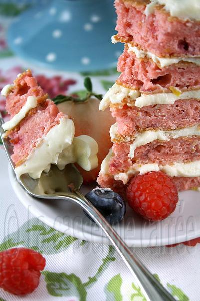 Cake de pancakes framboise - fromage à la crème Cake de pancakes framboise - fromage à la crème