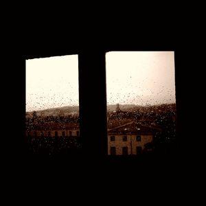 ces cris finissent à la fenêtre | dehors à l’envers du dedans Ces cris finissent - la fen-tre dehors - l-envers du dedans