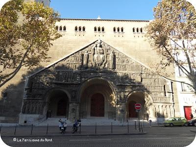L'église Saint Pierre de Chaillot L'église Saint Pierre de Chaillot