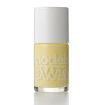 Tendance pastels : On met nos ongles en mode dragées. Model_Own_vernis_jaune