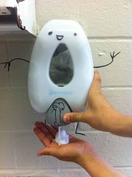 photo humour insolite savon toilettes école