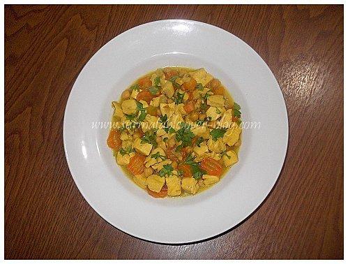 Tajine Pois-Chiches, Carottes et Escalopes de Poulet pour la Ronde Interblogs #26 DSCF2263.JPG