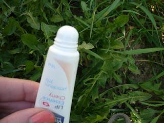 Cherry on my lips Cherry on my lips