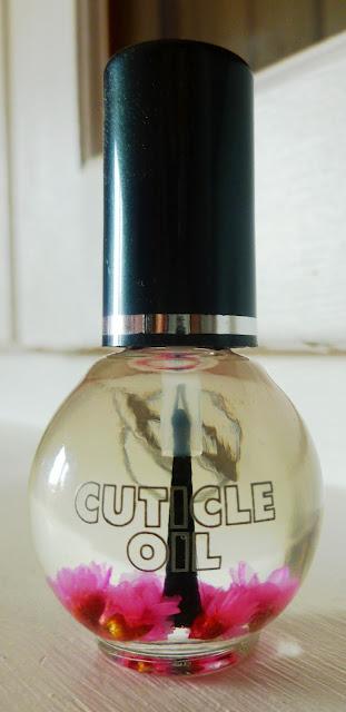 L'huile pour les cuticules L'huile pour les cuticules