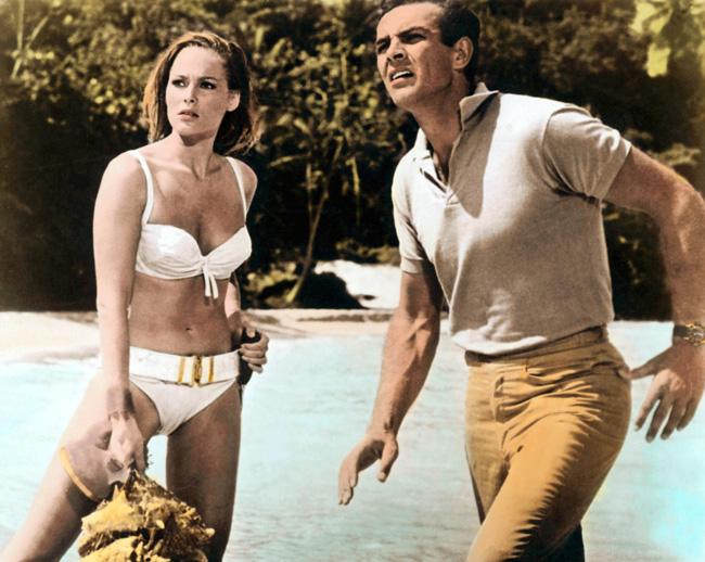 Sean Connery, Ursula Andress dans James Bond contre Docteur No