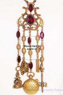 Chatelaines, accessoires du 18e et 19e siècle