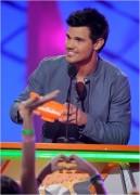 Kristen Stewart & Taylor Lautner aux Kids Choice Awards