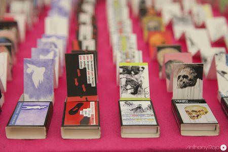 Reportage Photos - Je fouille, tu bouquines, il lit... à L'escale du livre 2012 ! IMG_1884