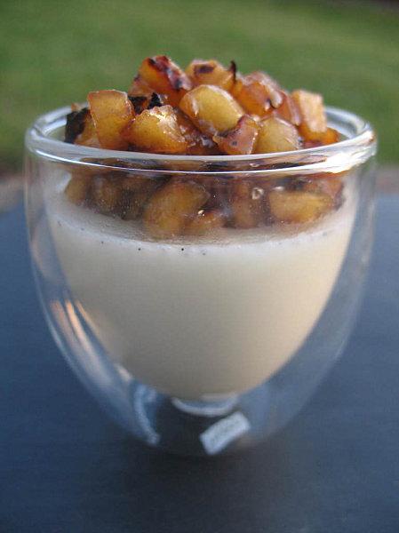PANNA COTTA A LA VANILLE & SES POMMES CARAMELISEES 020412 PANNACOTTA VANILLE ET POMME CARAMELISEE 006