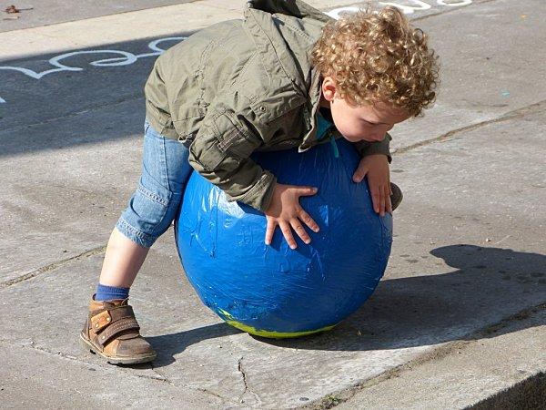 des rires d'enfants + des couleurs = merci ! P1050525.jpg