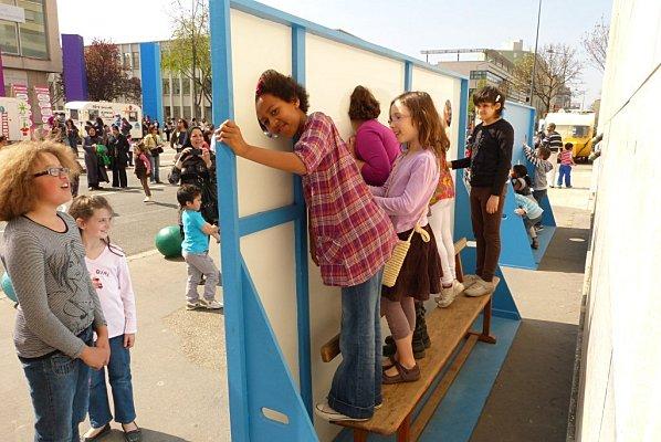 des rires d'enfants + des couleurs = merci ! P1050253.jpg