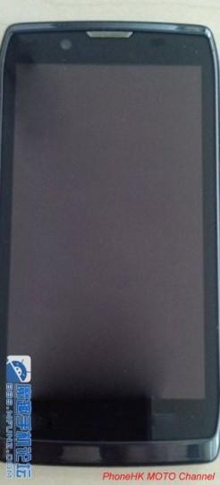 1_11 1 11 246x540 Le Motorola Razr Blade avec un processeur Intel ?