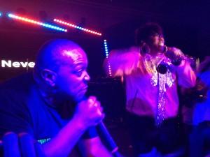 MIssy-Elliott-and-Timbaland-NYC Missy Elliott interprète son single en live à New York.