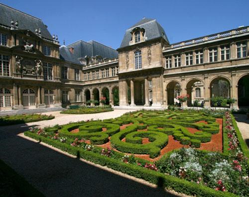 musee <b alt=