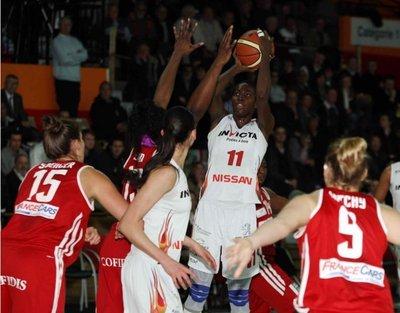 LFB : Djéné DIAWARA et Ekaterina DIMITROVA restent à Charleville Djene-DIAWARA--Charleville-_lunion.presse.fr.jpg