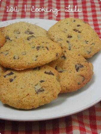 ♥ Cookies au Son d'Avoine et Pépites de Chocolat P4120007