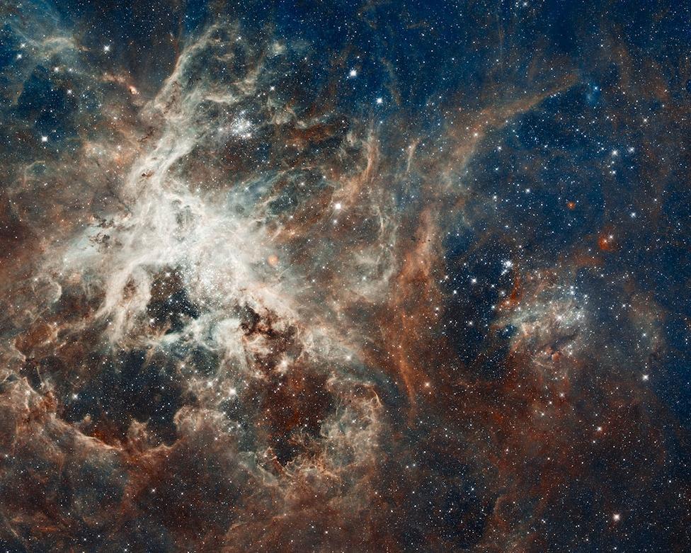 30doradus_hubble Beauté éblouissante de la nébuleuse de la Tarentule