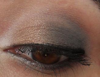 Maquillage Du Jour: Doré & bleuté Maquillage Du Jour: Doré & bleuté