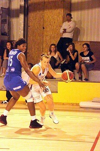 Ligue 2: La Journée 25 du 21/04/2012 Leslie-FOURNIER--Laveyron-.jpg